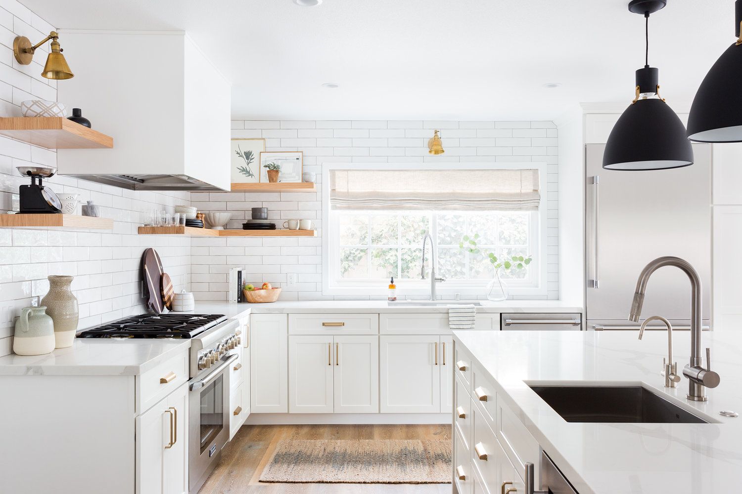 white-cabinets-for-kitchen