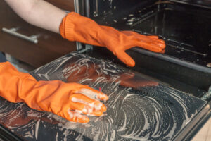 clean-oven-glass-door